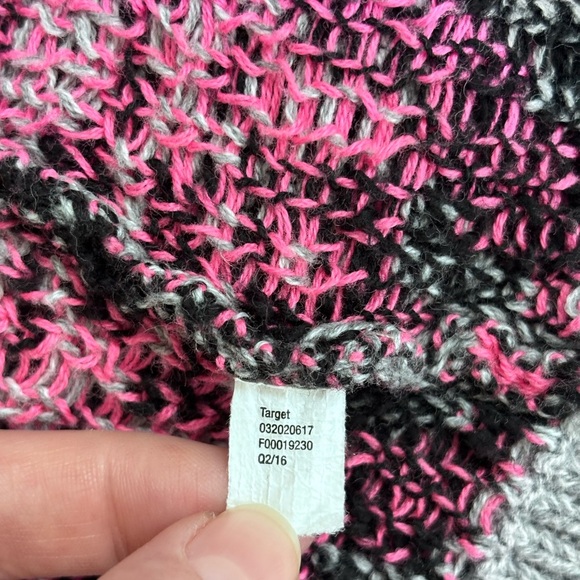 Cat & Jack Gray and Pink Fair Isle Cardigan Size XL (14/16) - Picture 9 of 11
